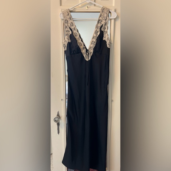 Abercrombie Lace-Trim Slip Dress - Picture 4 of 6